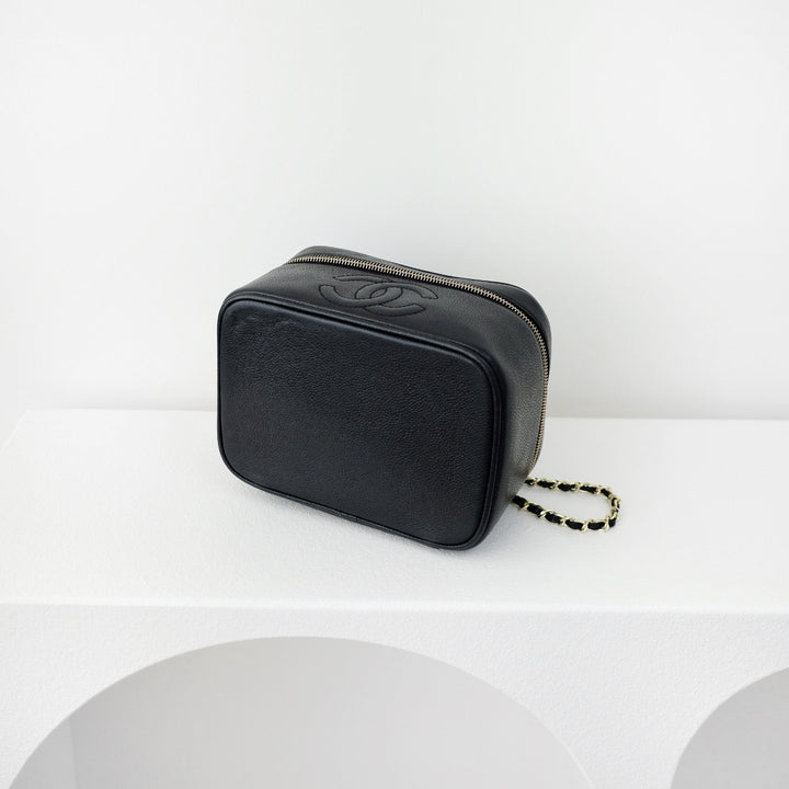 Chanel vintage coco cowhide wash bag
