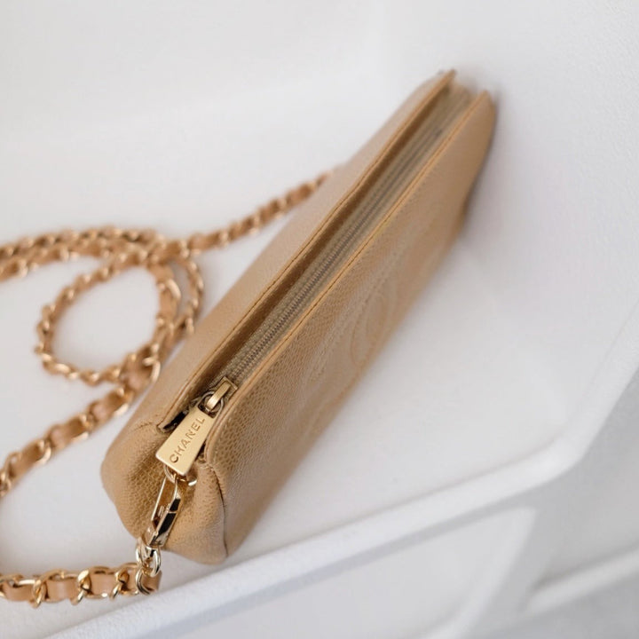 Chanel vintage beige quilted cowhide pouch +chain