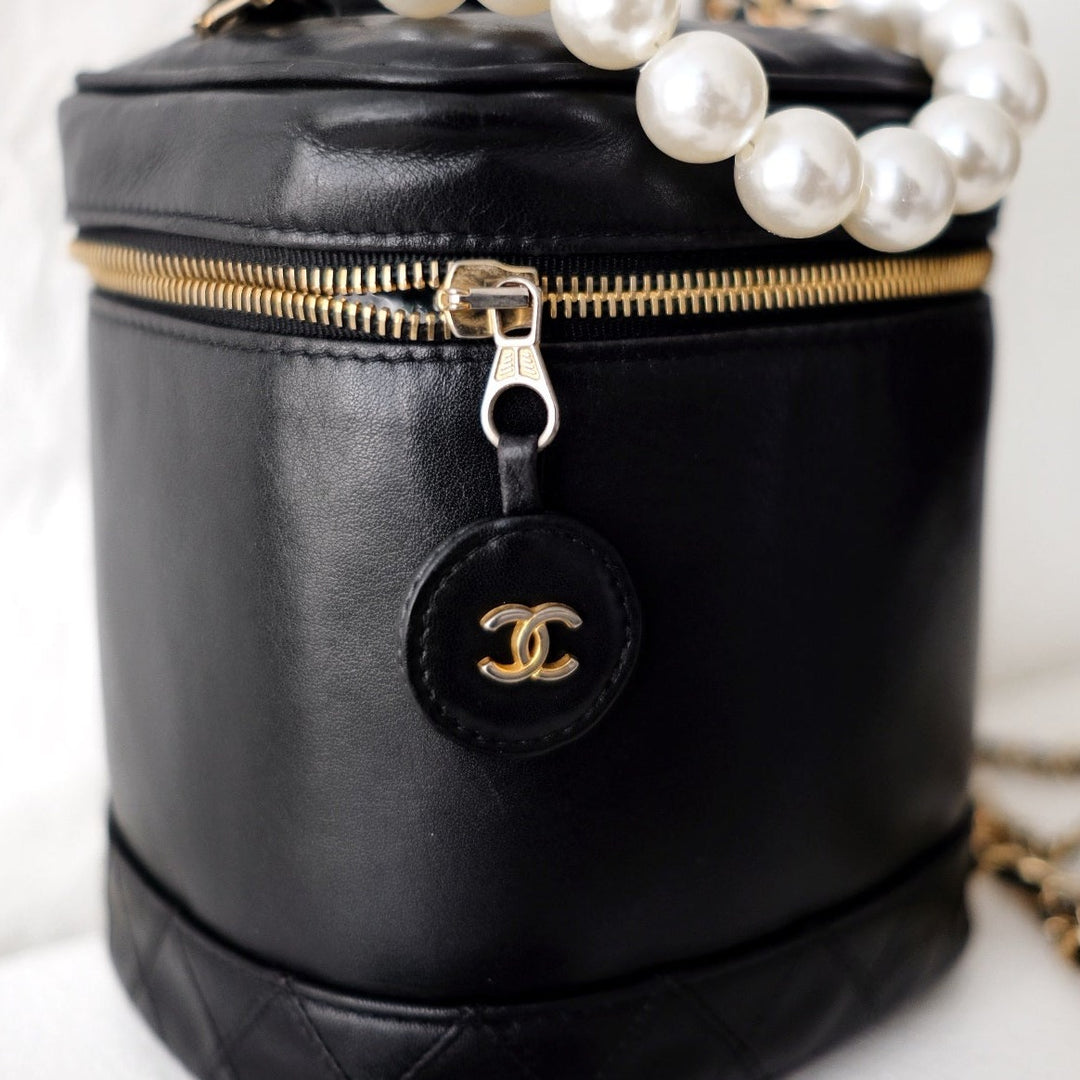 Chanel vintage coco sheepskin wash bag