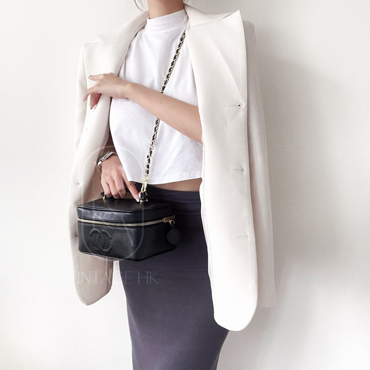 Chanel vintage coco cowhide wash bag