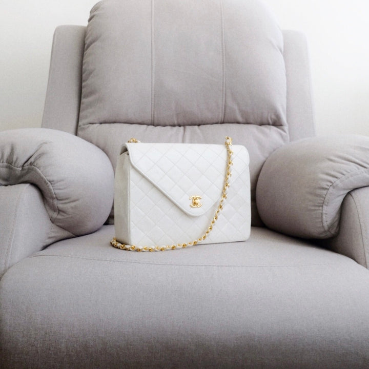 Chanel vintage triangle classic flap chain bag