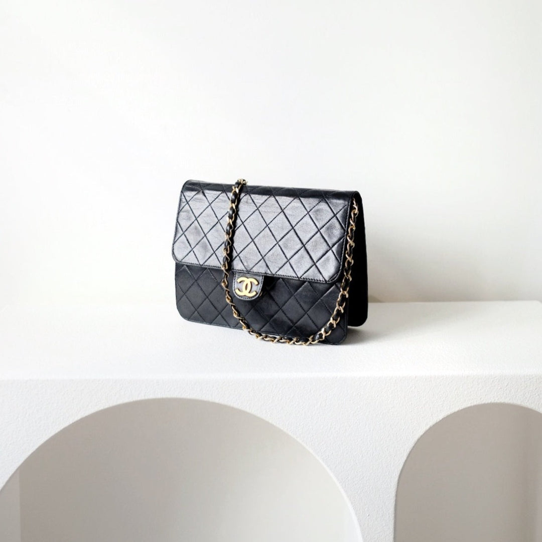 Chanel vintage black classic flap chain bag