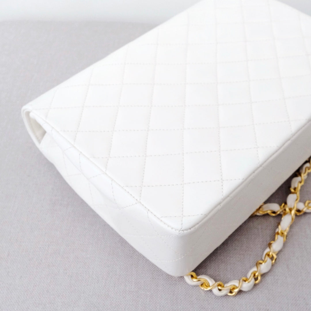 Chanel vintage triangle classic flap chain bag