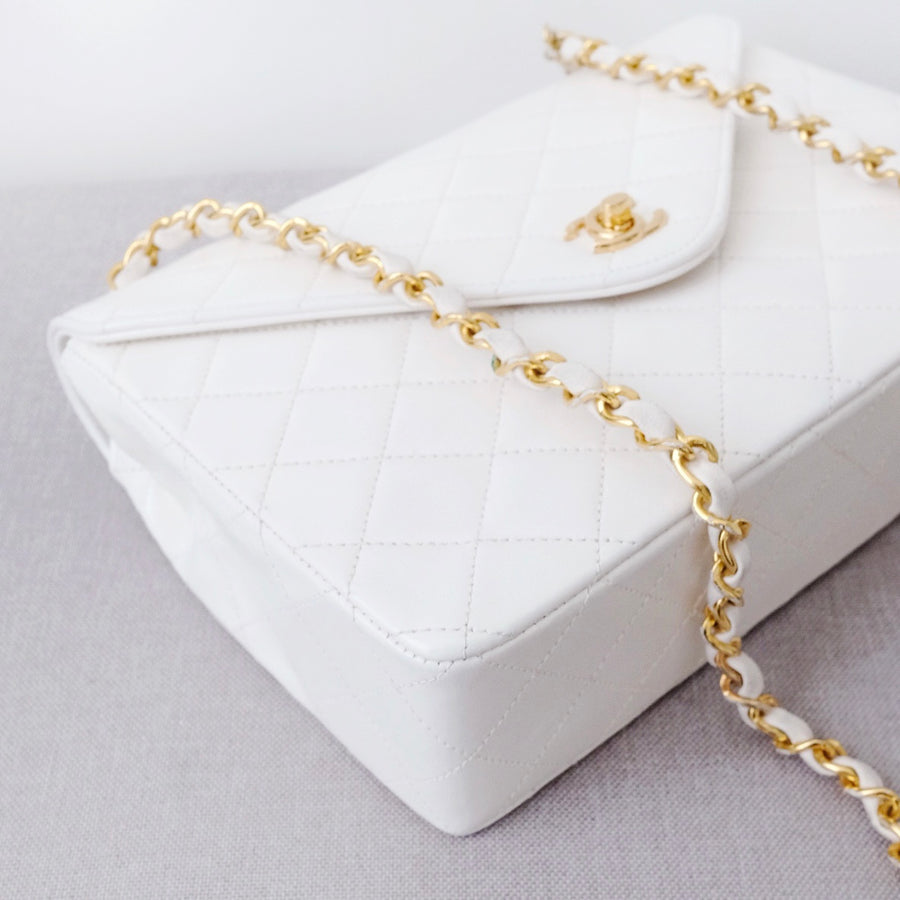 Chanel vintage triangle classic flap chain bag