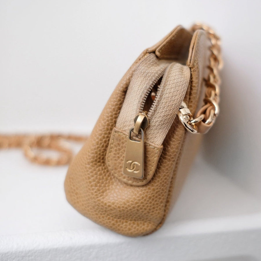 Chanel vintage beige quilted cowhide pouch +chain