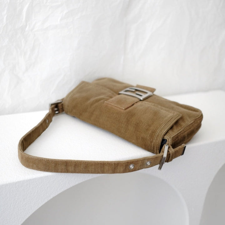 Fendi vintage ribbed mamma baguette shoulder bag