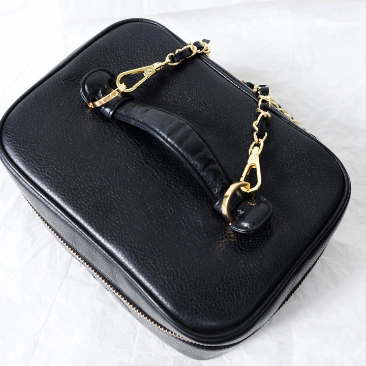 Chanel vintage coco cowhide wash bag