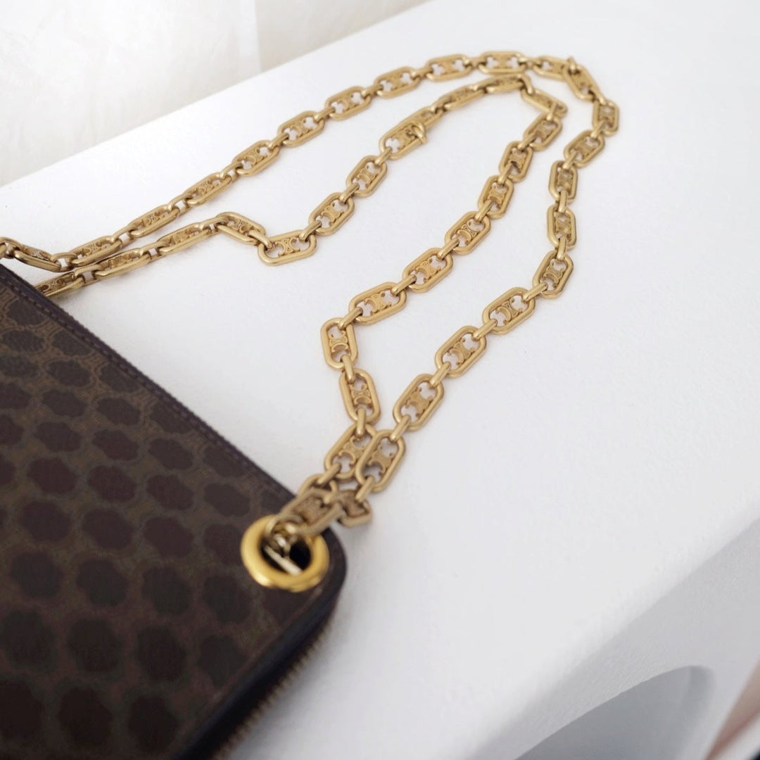 Celine leather clutch+chain