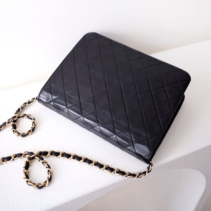 Chanel vintage black classic flap chain bag