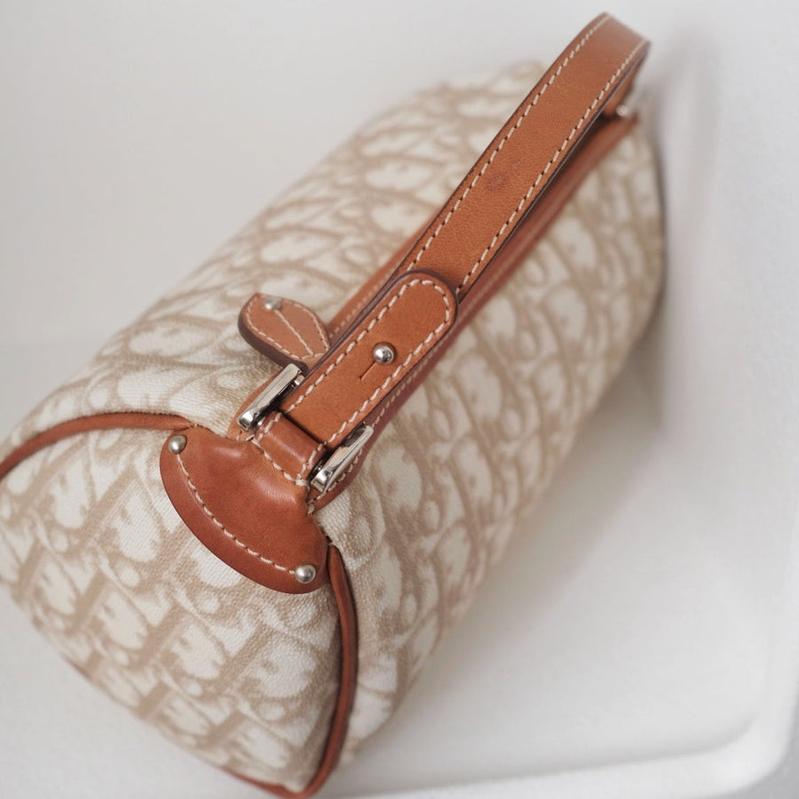 Dior vintage pouchette beige leather baguette