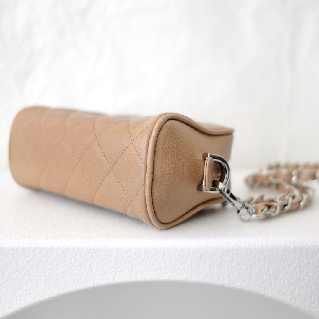 Chanel vintage beige quilted cowhide pouch +chain
