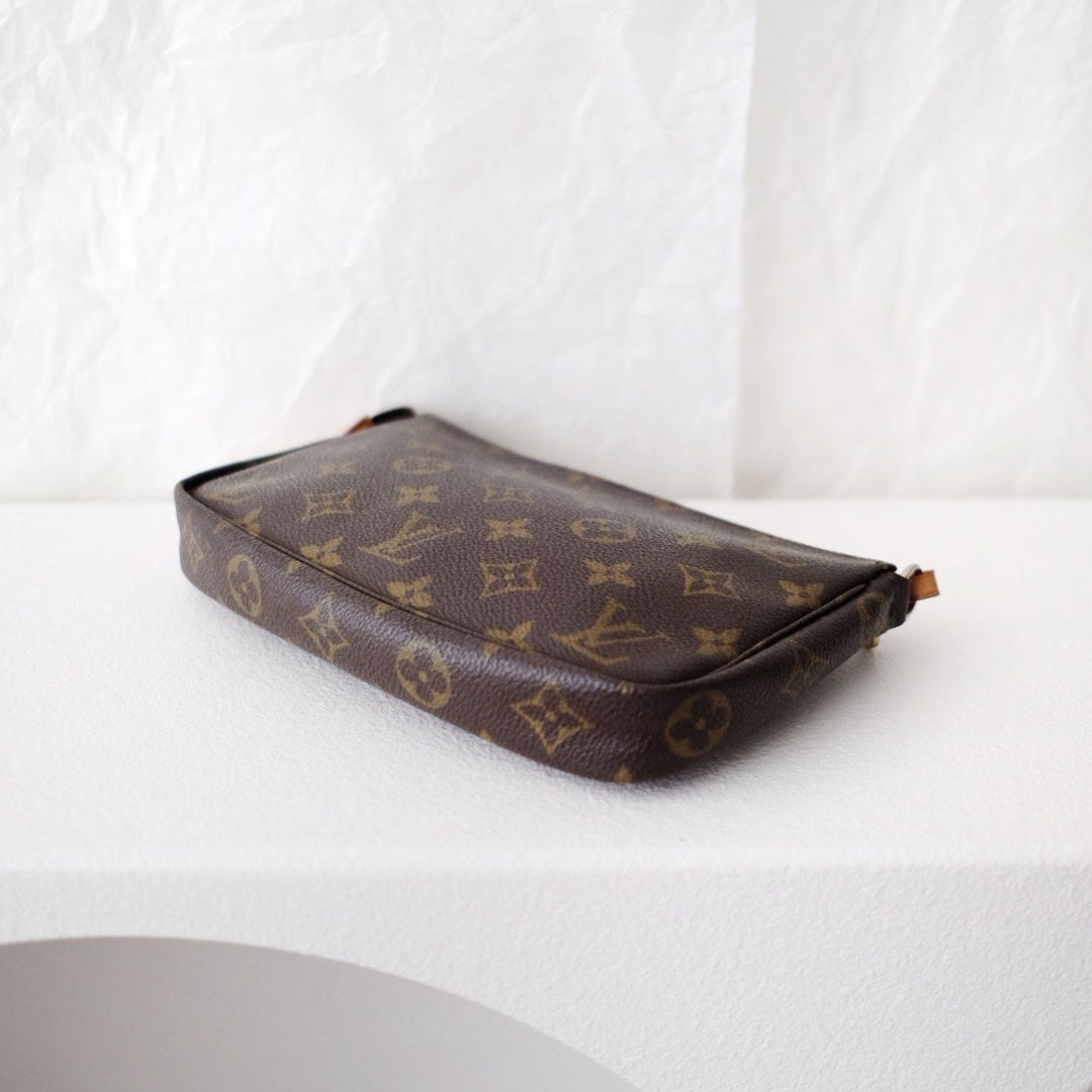 Louis Vuitton monogram handbag