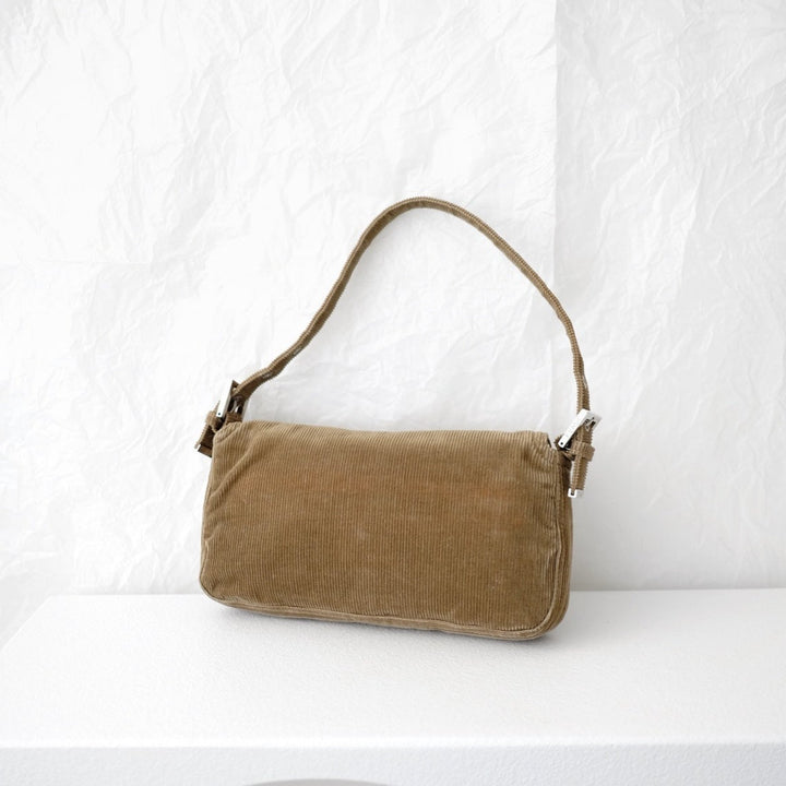 Fendi vintage ribbed mamma baguette shoulder bag