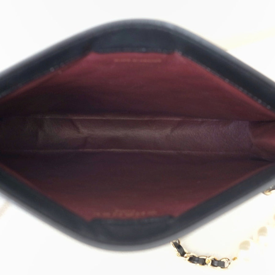Chanel vintage black pouch + chain