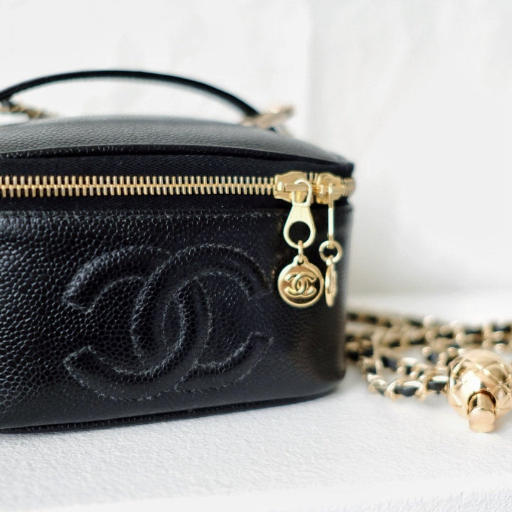 Chanel vintage coco cowhide mini wash bag