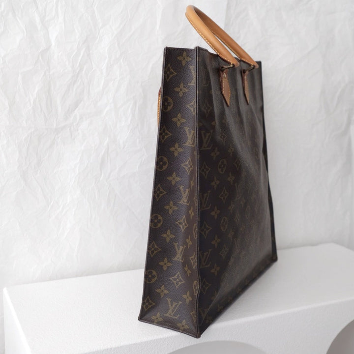 Louis Vuitton Monogram Petit Sac Plat