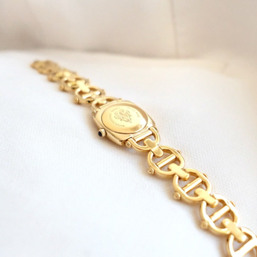 Gucci vintage 6400L mother pearl dial & horsebit chain watch