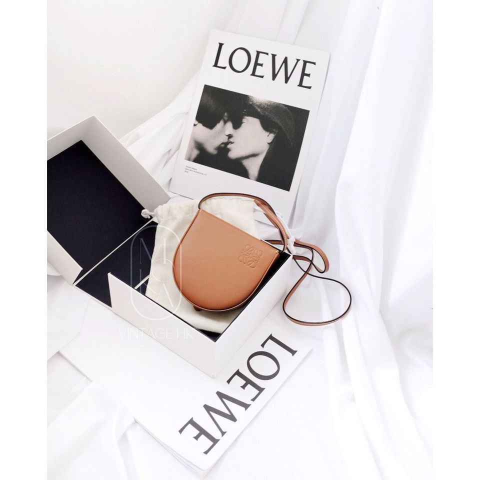 Loewe small heel pouch in soft calfskin