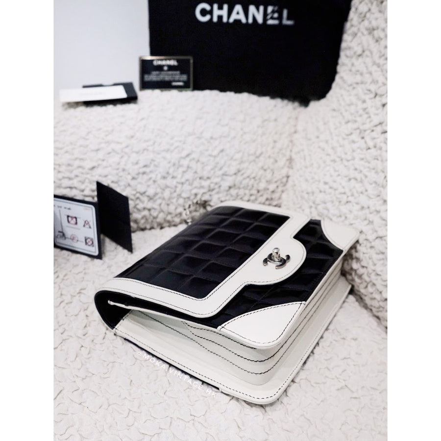 Chanel Patent Leather Splicing sheepskin Square Quilt Flap Bag