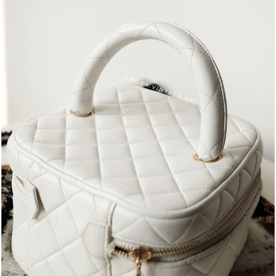 Chanel coco sheepskin wash handbag