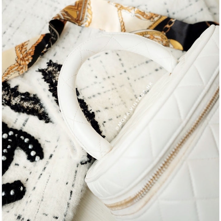 Chanel coco sheepskin wash handbag