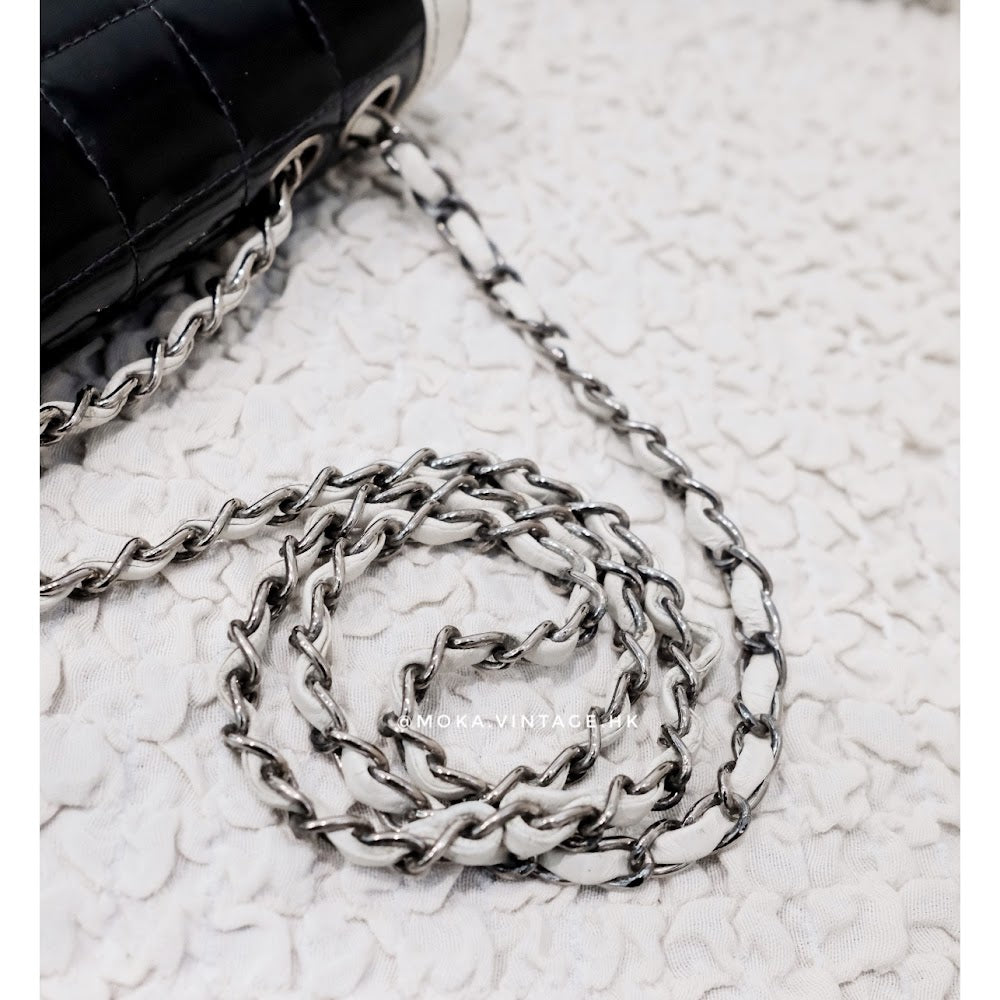 Chanel Patent Leather Splicing sheepskin Square Quilt Flap Bag