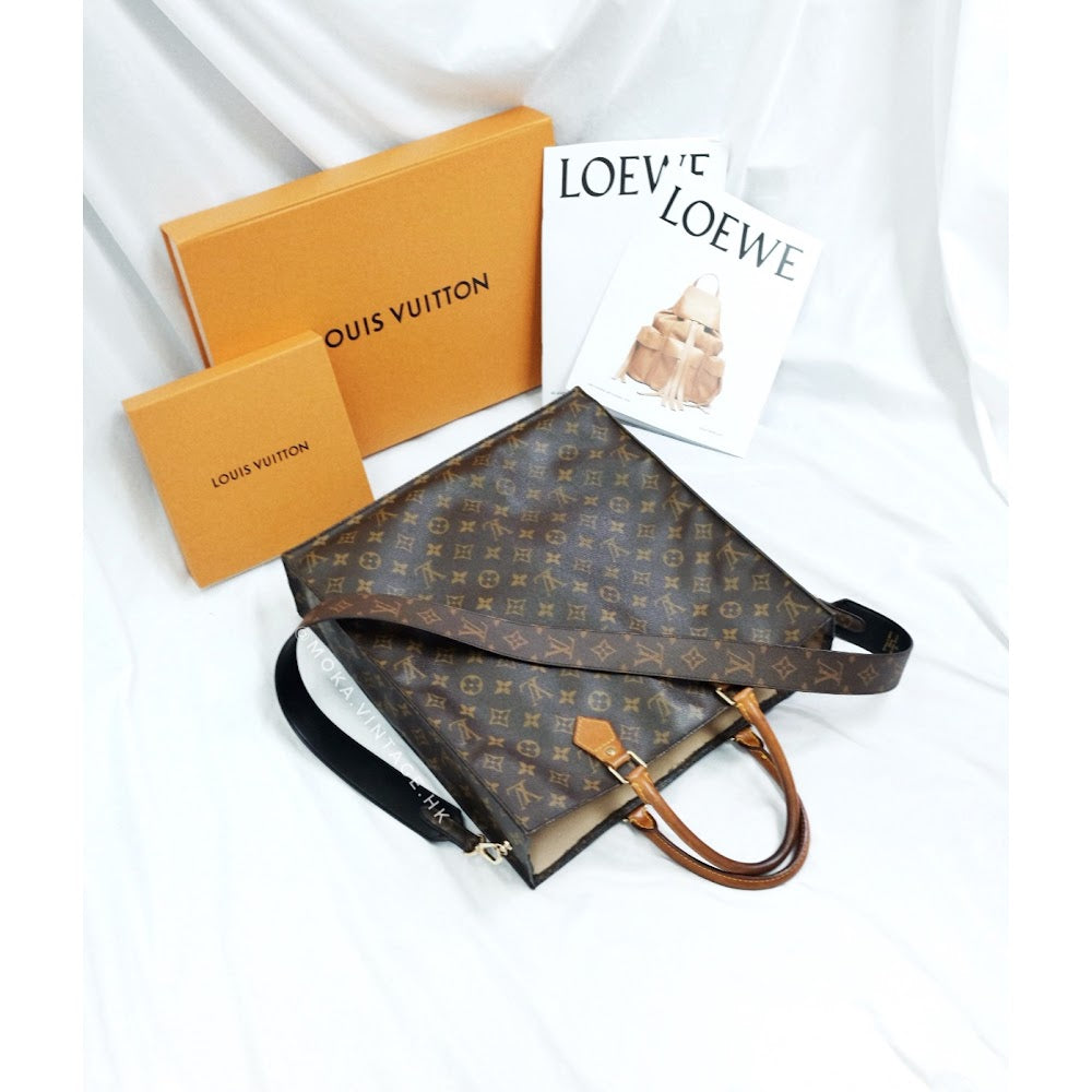 Louis Vuitton Monogram Petit Sac Plat No.1
