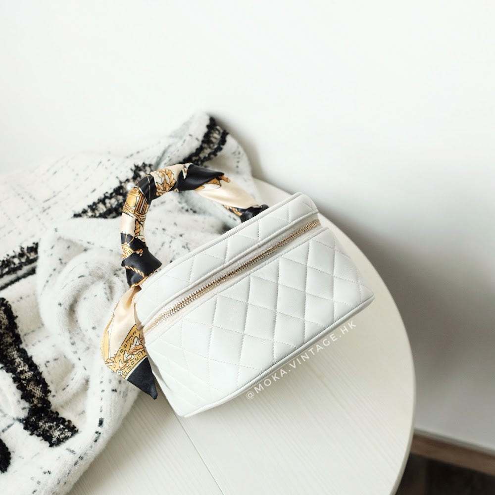 Chanel coco sheepskin wash handbag