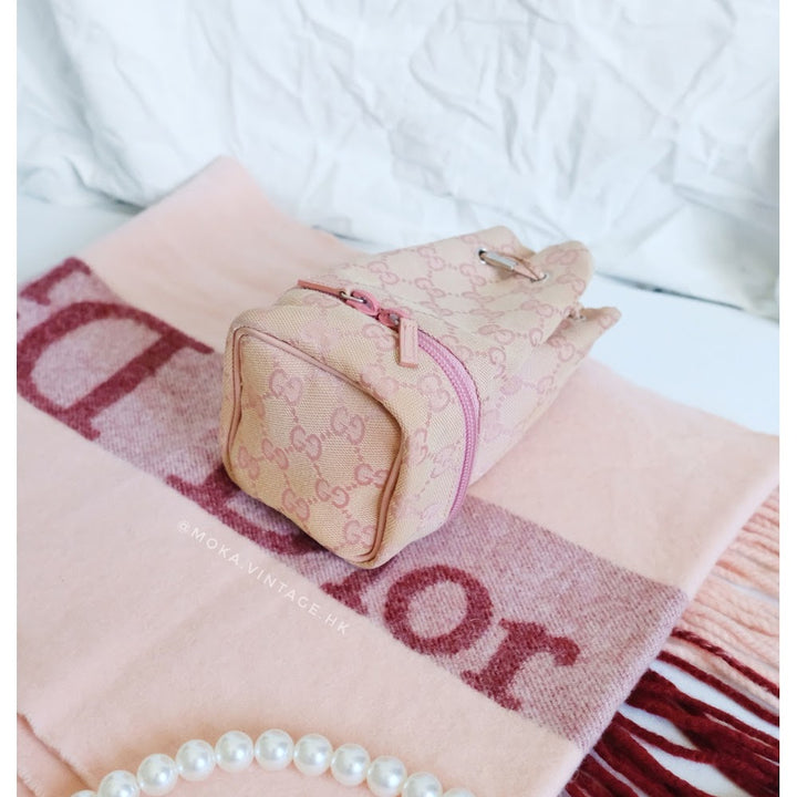 Gucci super mini GG bucket bag