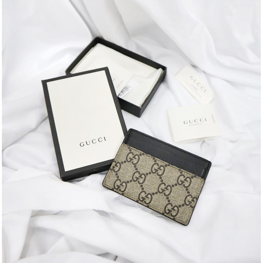 Gucci Bee print GG Supreme card case