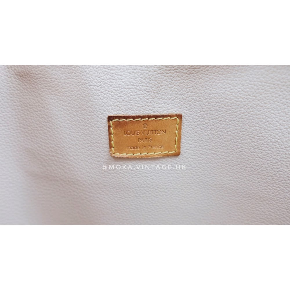 Louis Vuitton Monogram Petit Sac Plat No.1