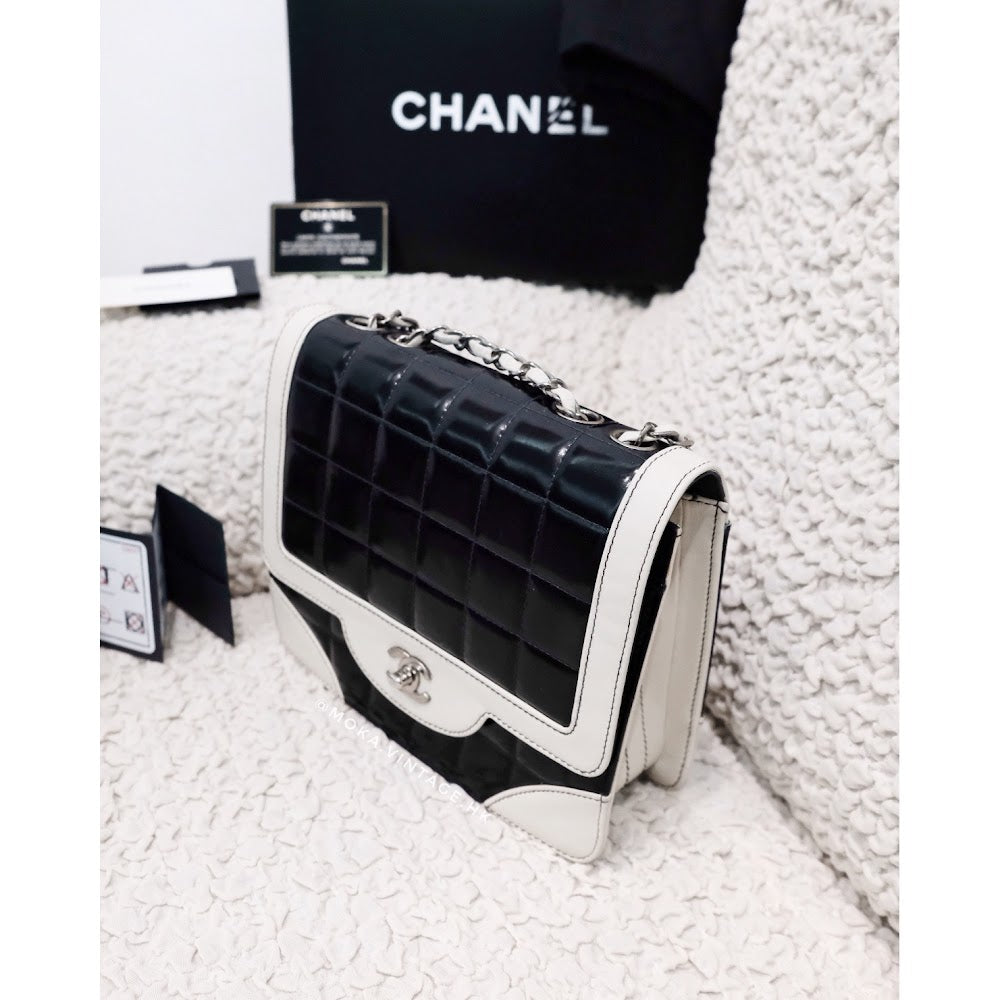Chanel Patent Leather Splicing sheepskin Square Quilt Flap Bag