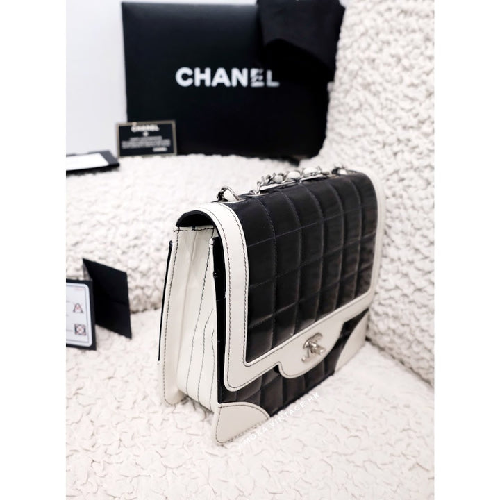 Chanel Patent Leather Splicing sheepskin Square Quilt Flap Bag