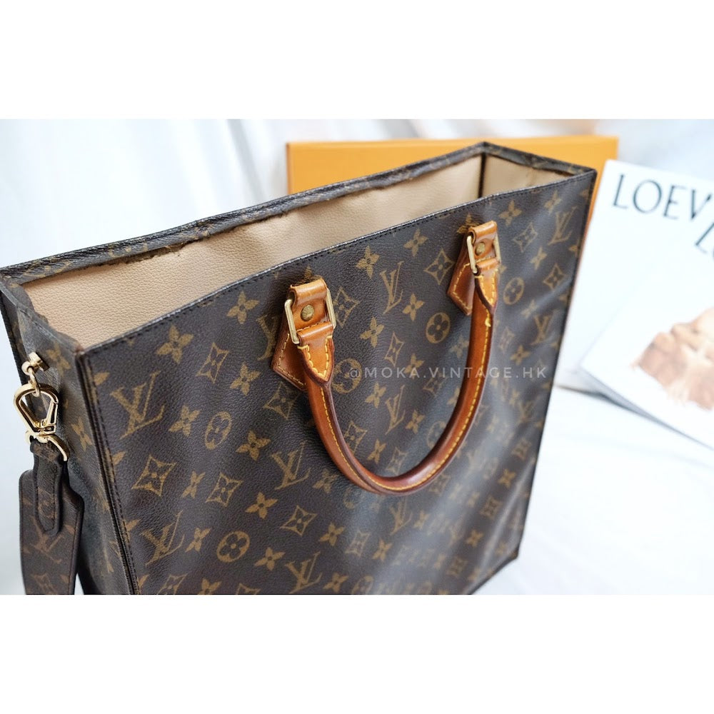 Louis Vuitton Monogram Petit Sac Plat No.1