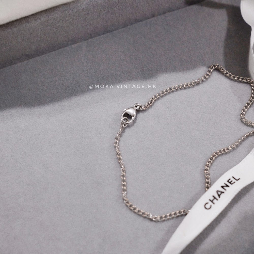 Chanel vintage necklace