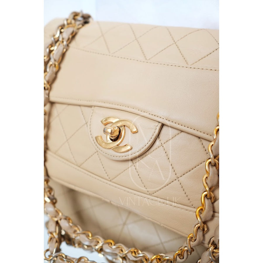 Chanel Vintage Matrasse Chain Shoulder Bag