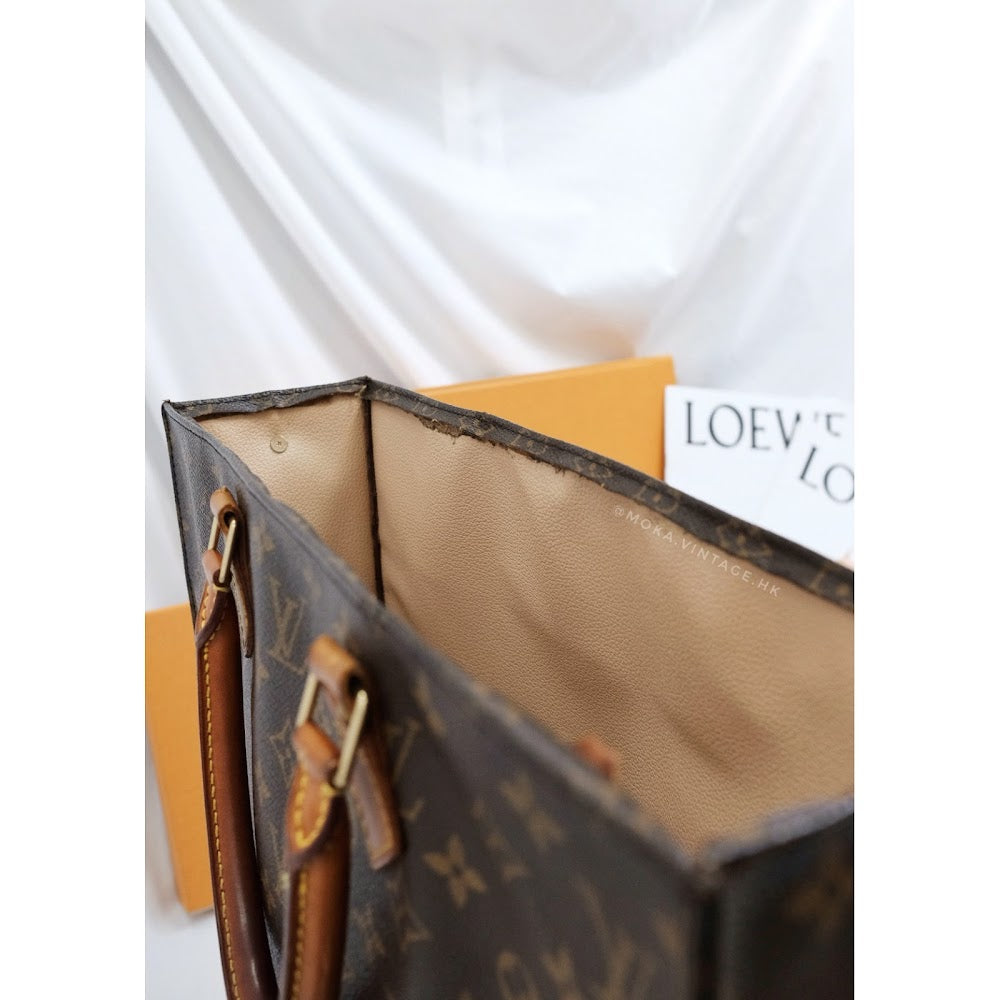 Louis Vuitton Monogram Petit Sac Plat No.1