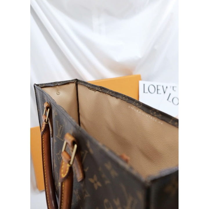 Louis Vuitton Monogram Petit Sac Plat No.1