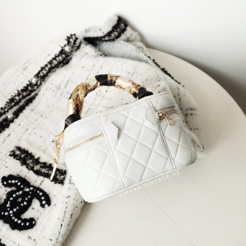 Chanel coco sheepskin wash handbag