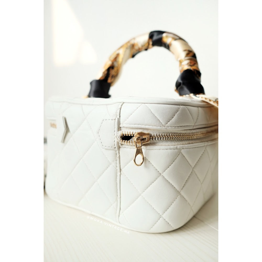 Chanel coco sheepskin wash handbag