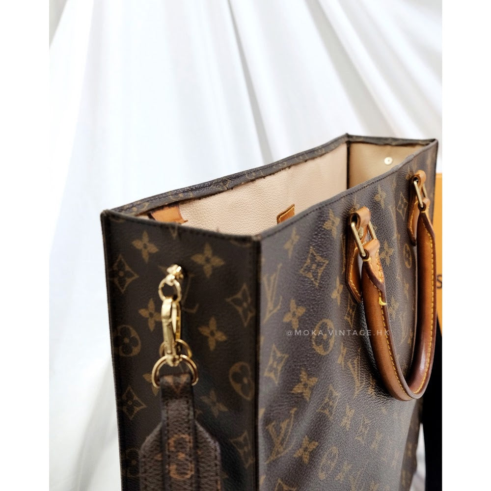 Louis Vuitton Monogram Petit Sac Plat No.1